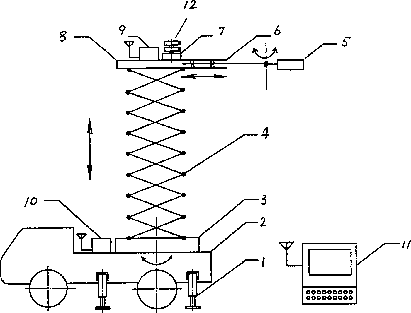 Robot for cleaning alive ultrahigh voltage equipment