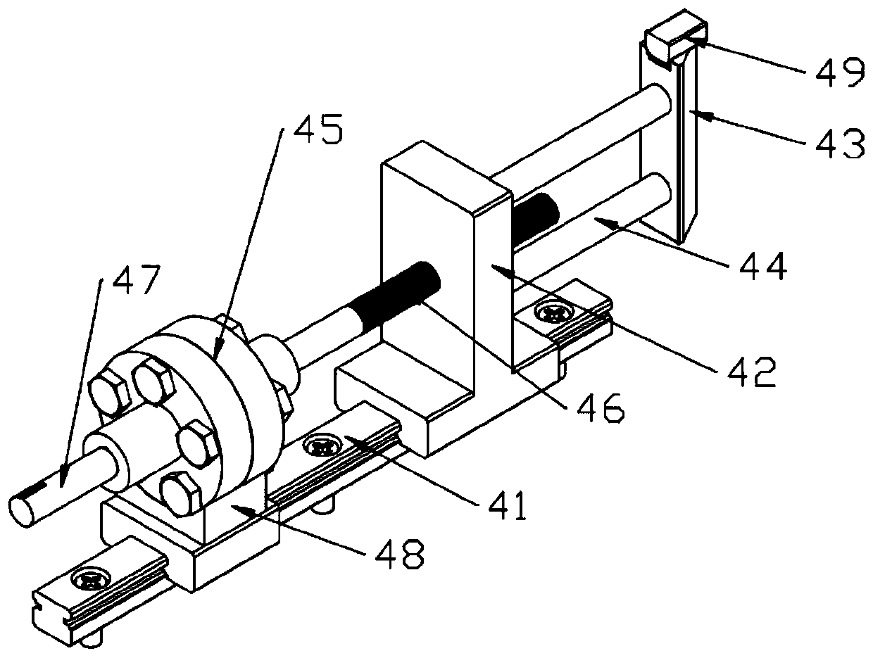 Automatic measuring device for ellipticity of elbow section