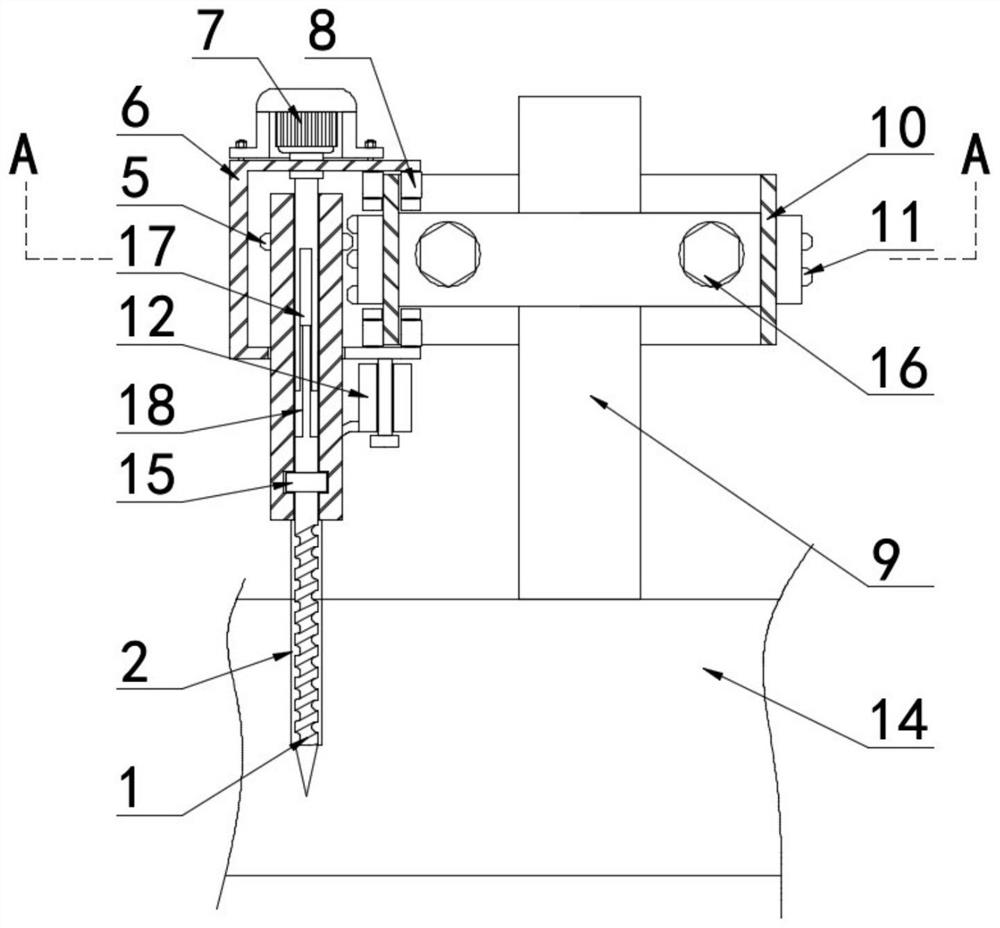 Hole digging device for plant cultivation and transplantation