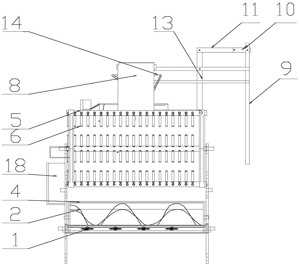 Device for crushing, collecting and briquetting ginger straw