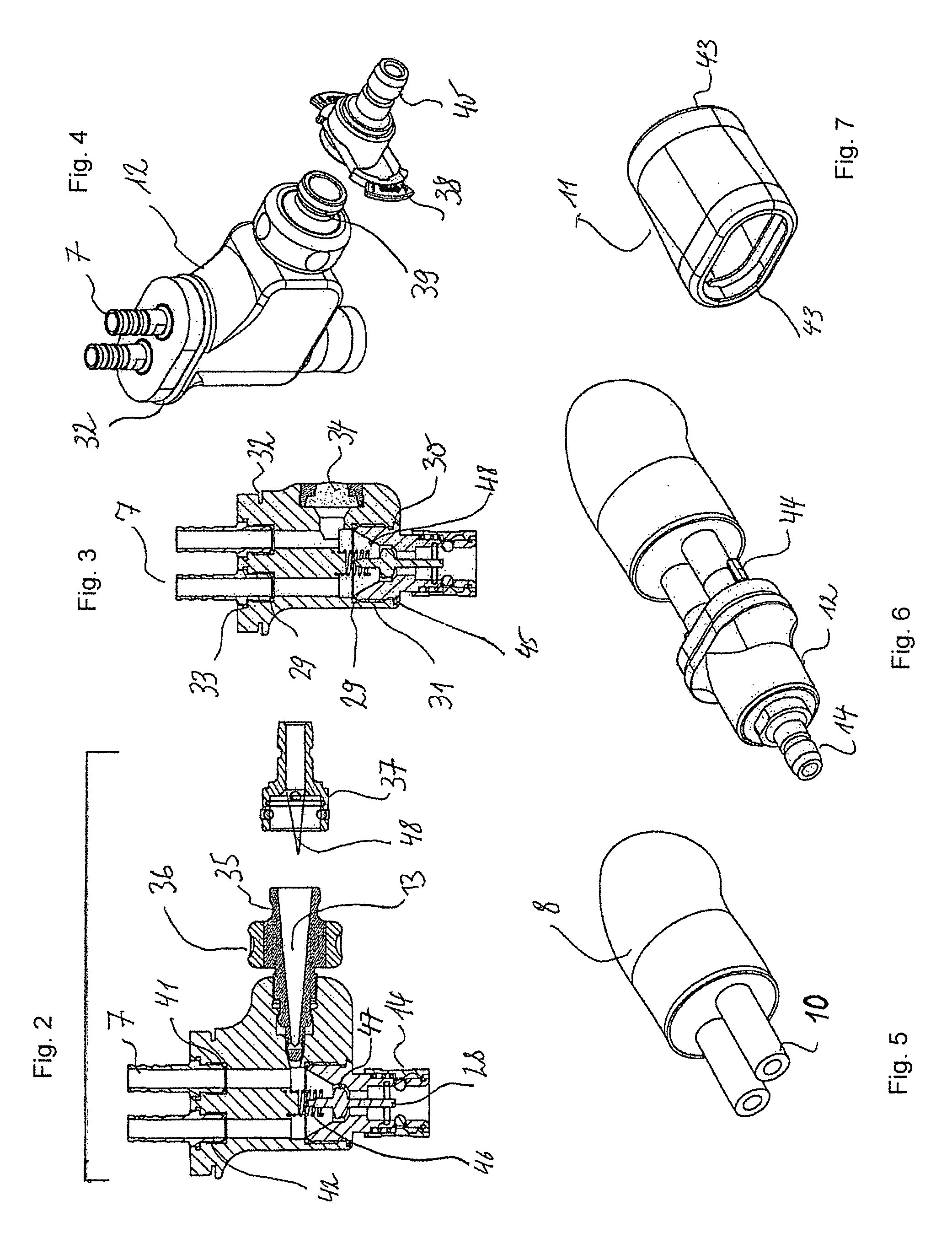Fluid system for supplying a device with highly pure liquid