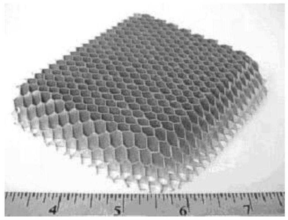 Efficient electromagnetic scattering modeling and calculating method for composite target containing wave-absorbing honeycomb structure