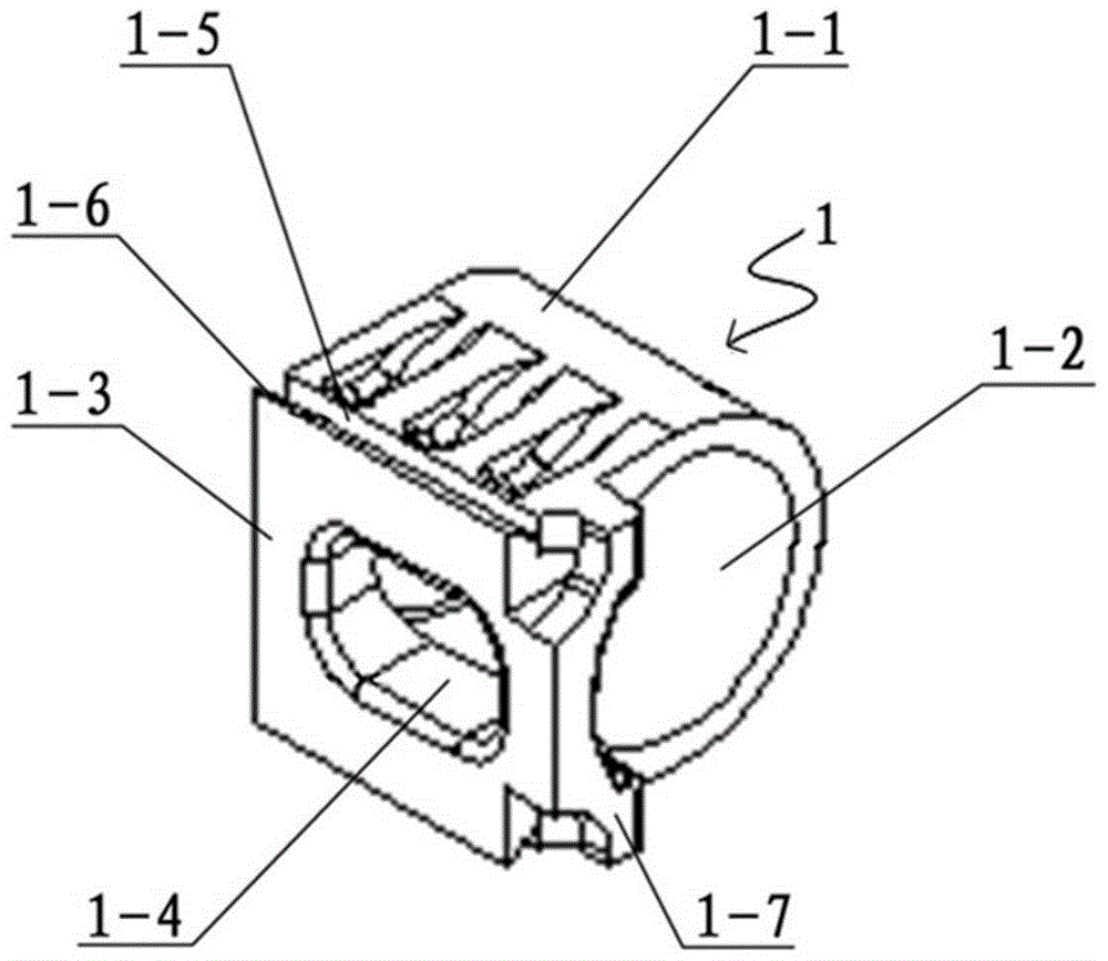 Integrated concrete pouring plastic formwork