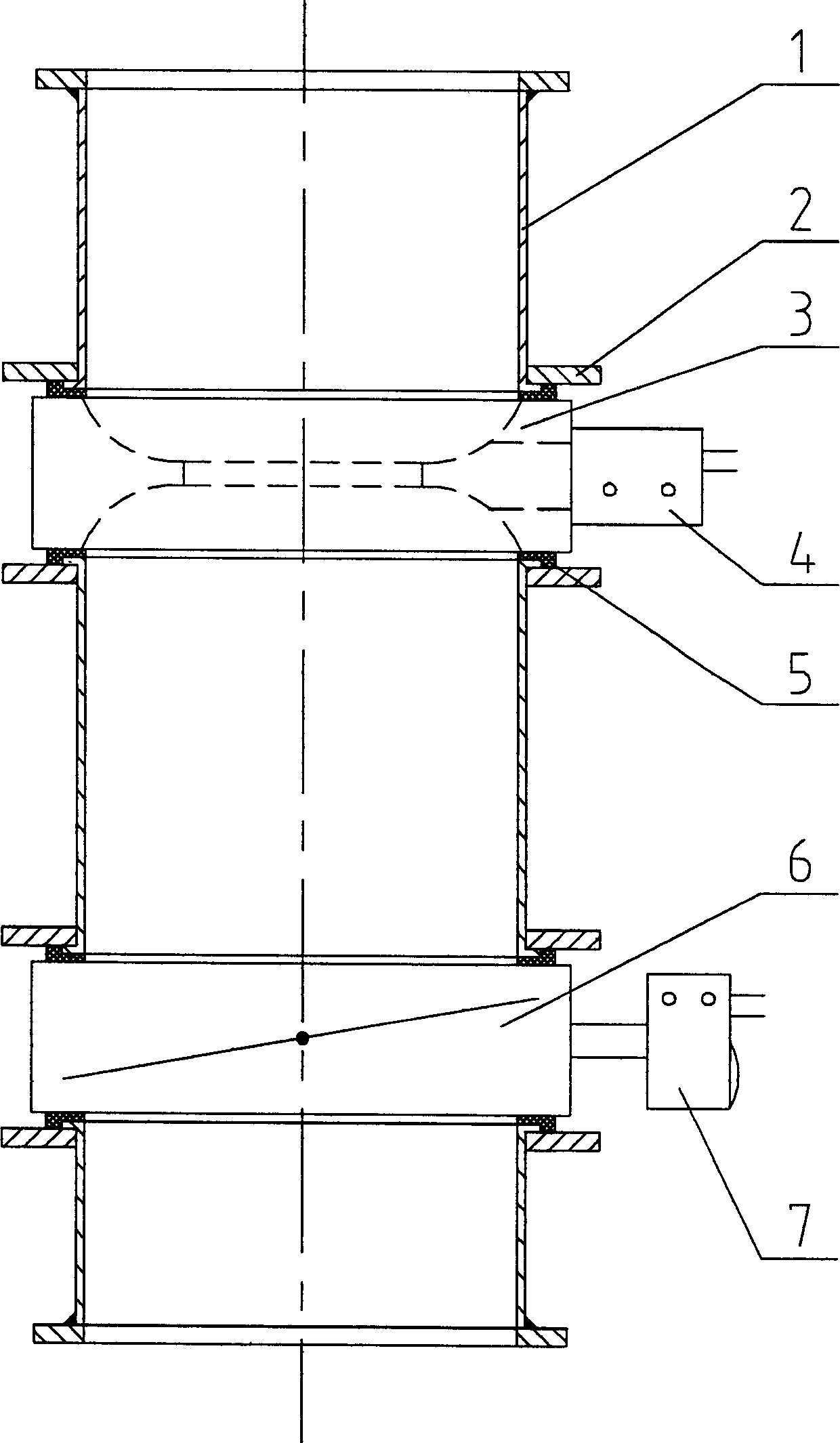 Cigarette machine induced-draft pipe with adjustable draft velocity