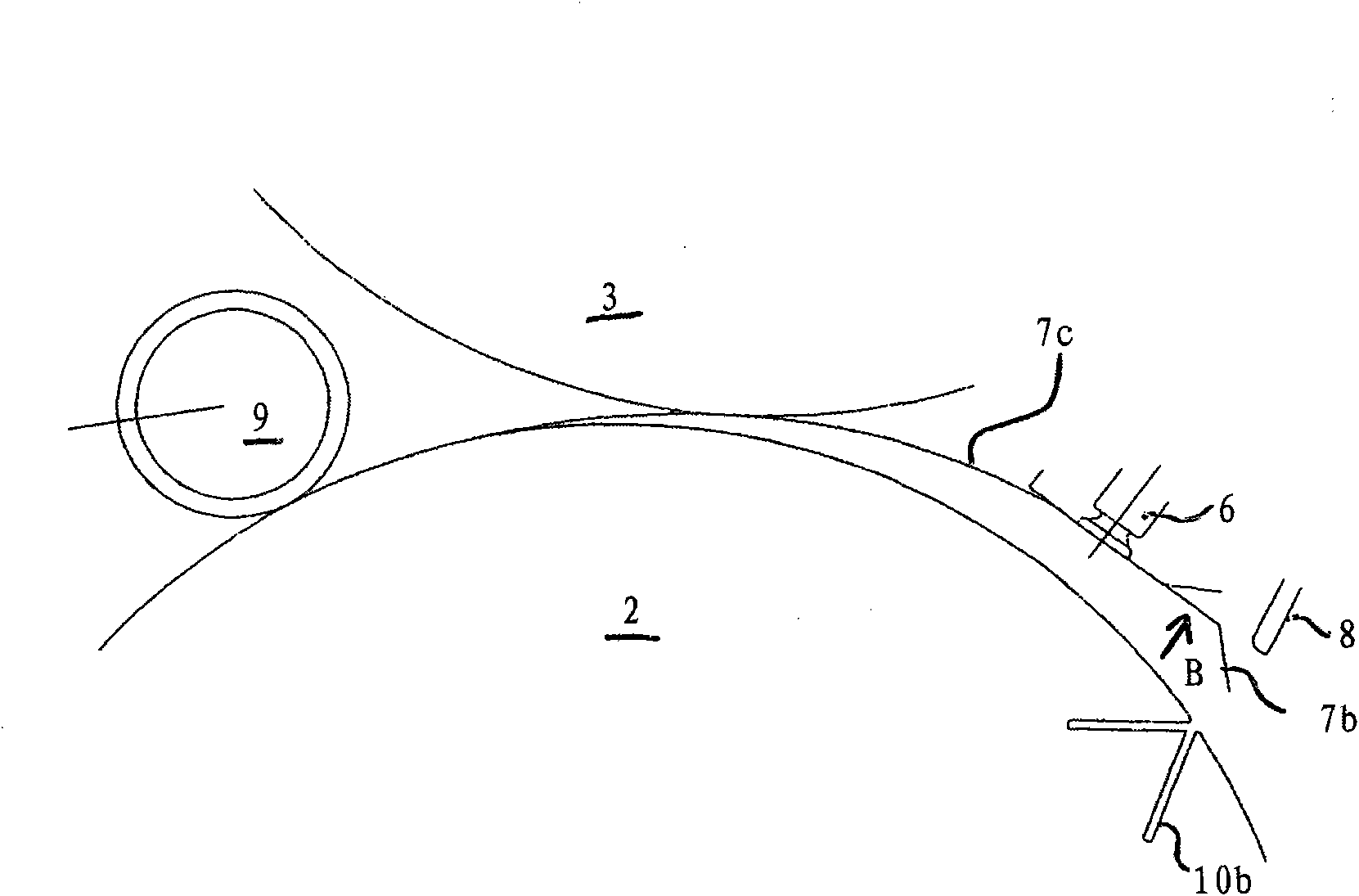 Apparatus for detecting printing plates and a printing plate monitoring system for a printing press