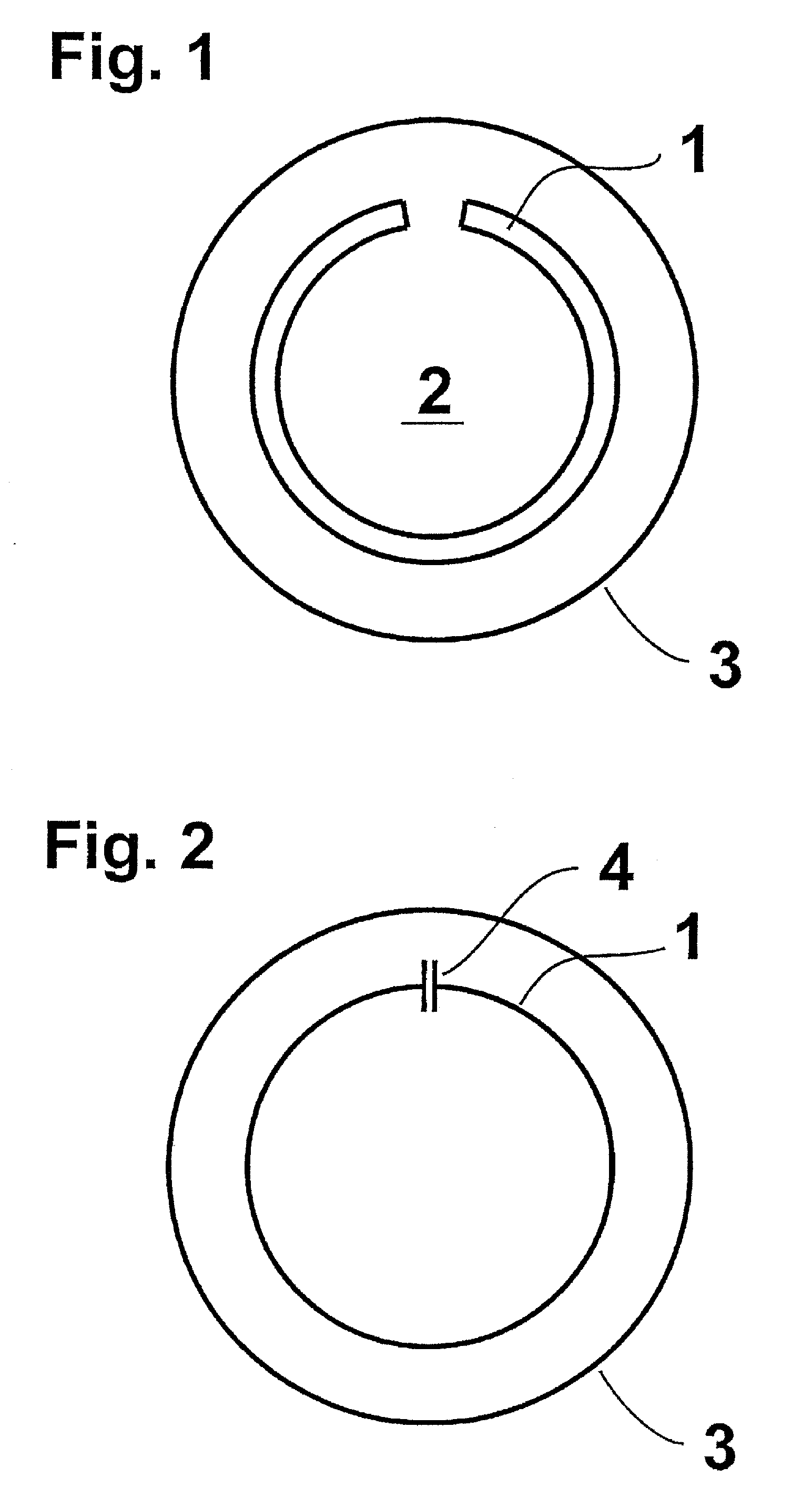 Coil array for magnetic resonance imaging with reduced coupling between adjacent coils