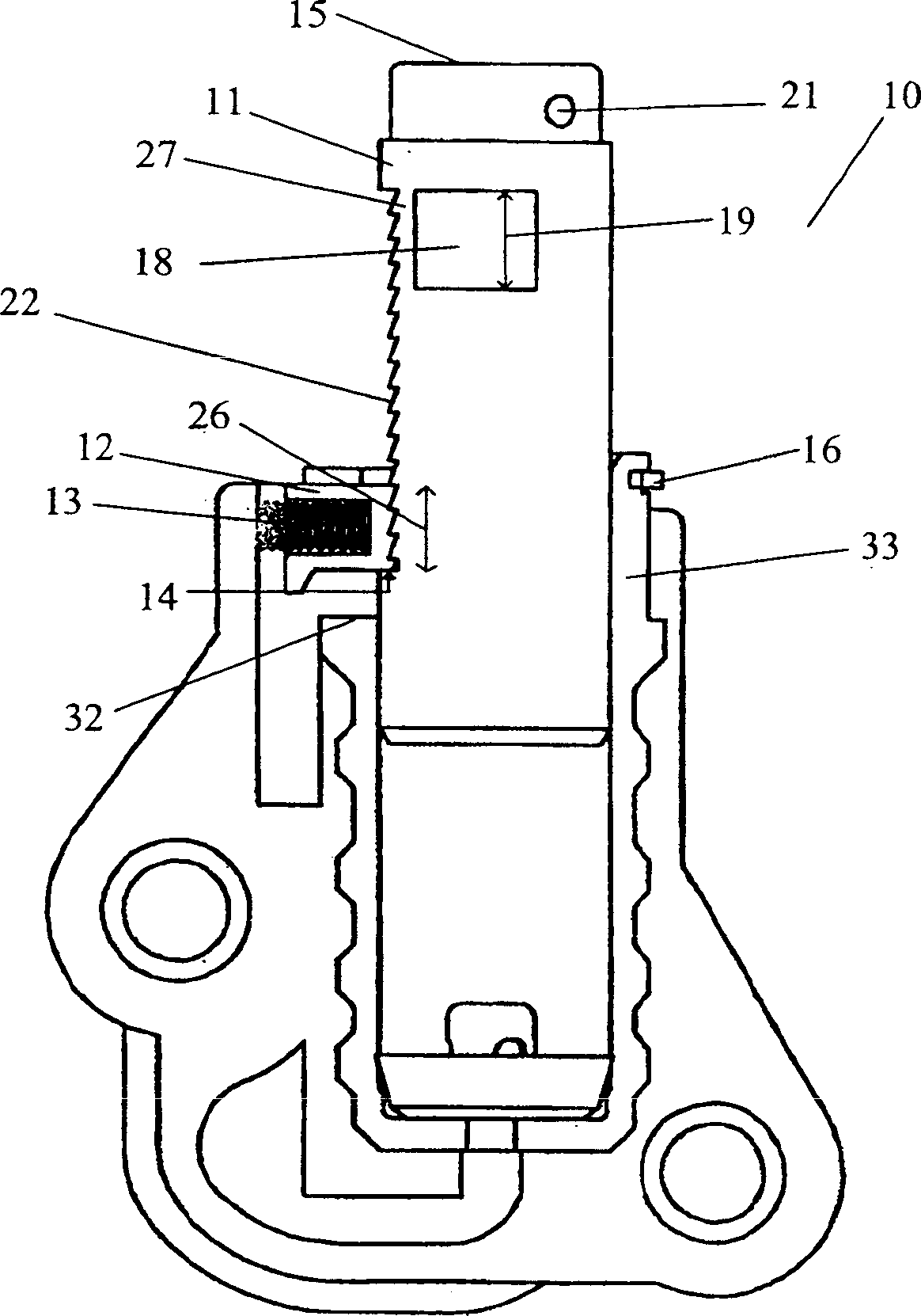 Tooth hydraulic chain tensioner with rotary reset and locking means