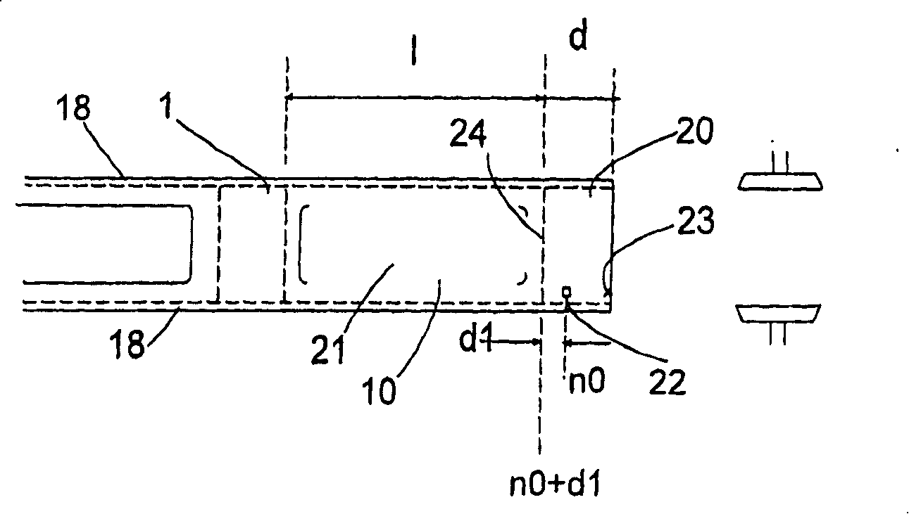 Method and device for forming objects from a material strand and for separating said objects