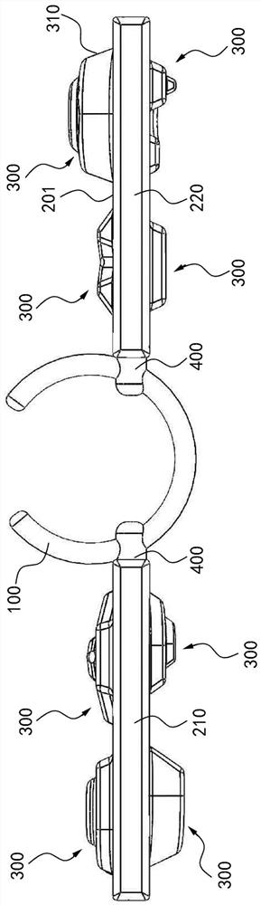 Auxiliary device, auxiliary device component and acquisition method of intraoral three-dimensional graphics