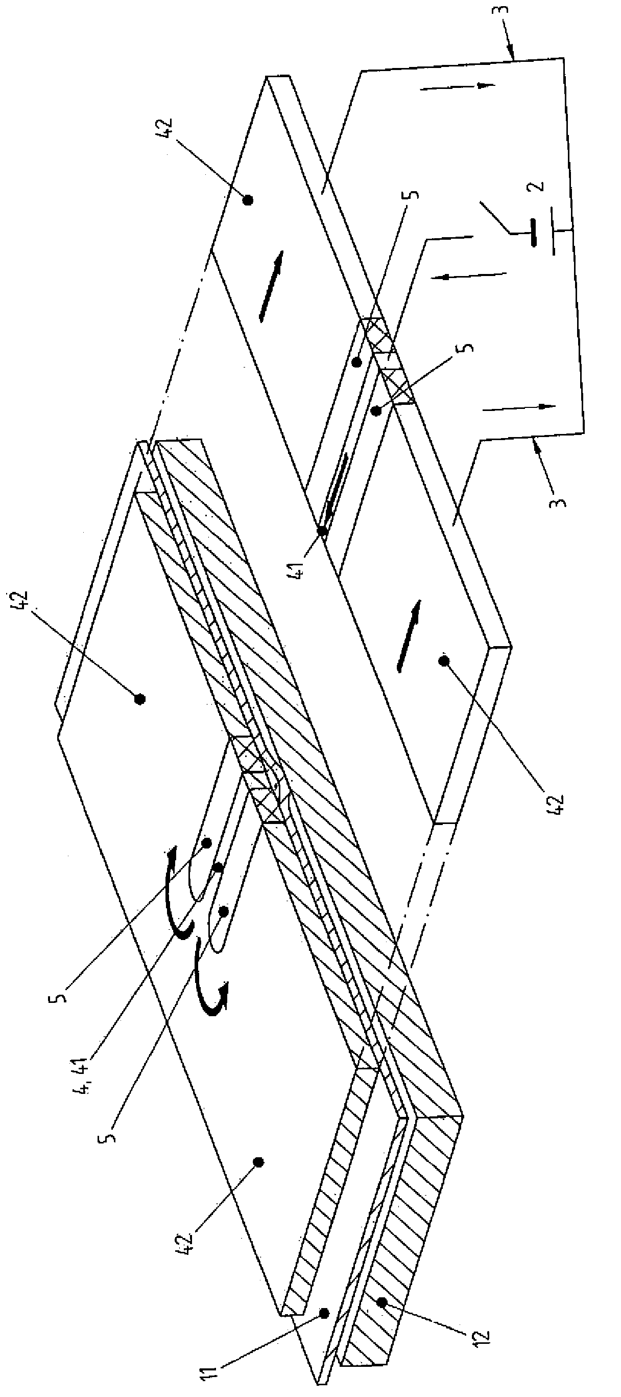 Electromagnetic pulse welding device for welding metal sheets using cooling insulator