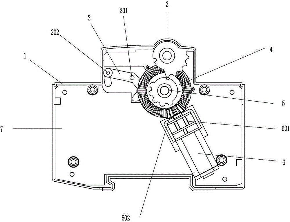 Automatic opening and closing device of small circuit breaker