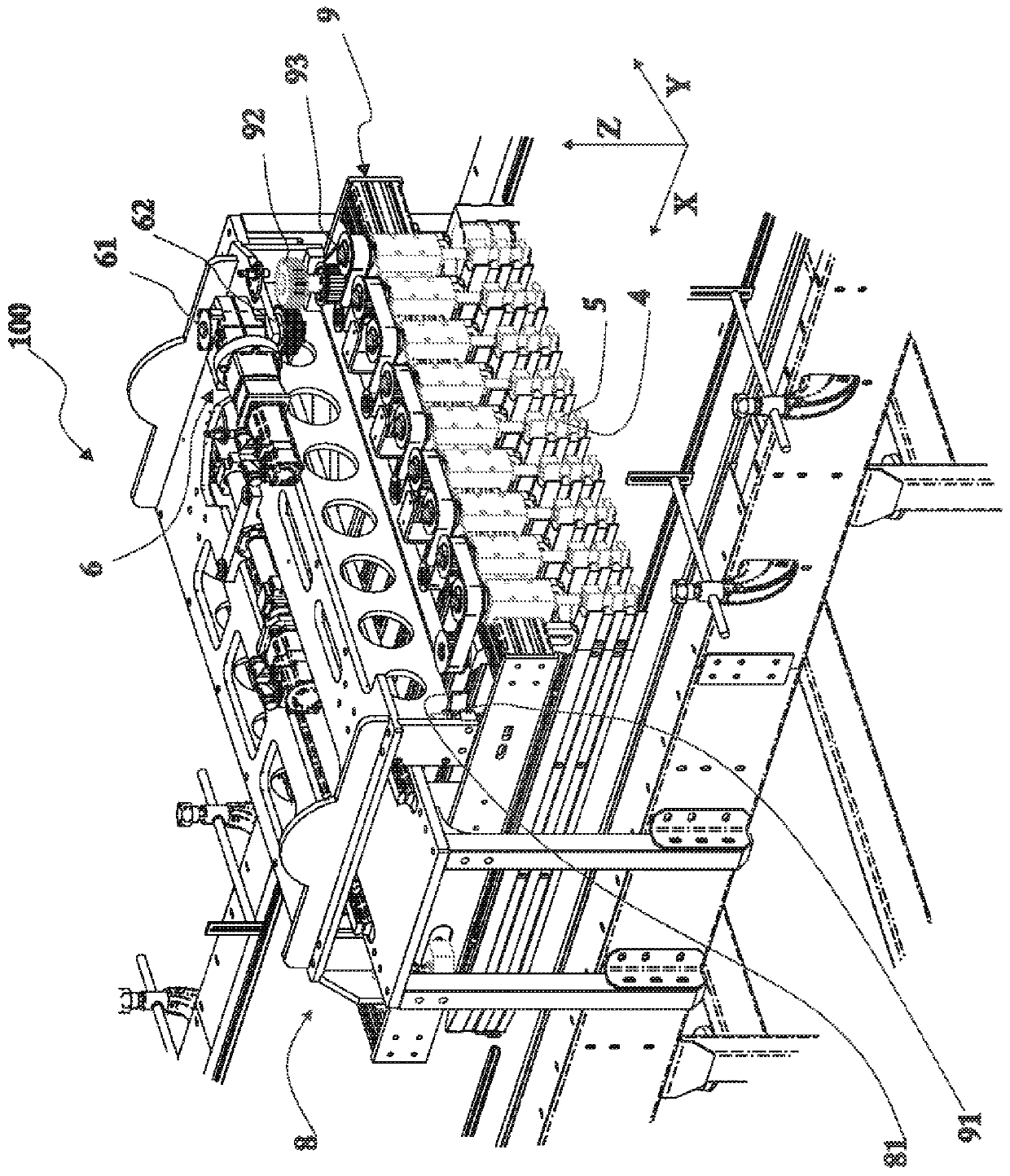 Forming device for forming layer of containers arranged as quincunx