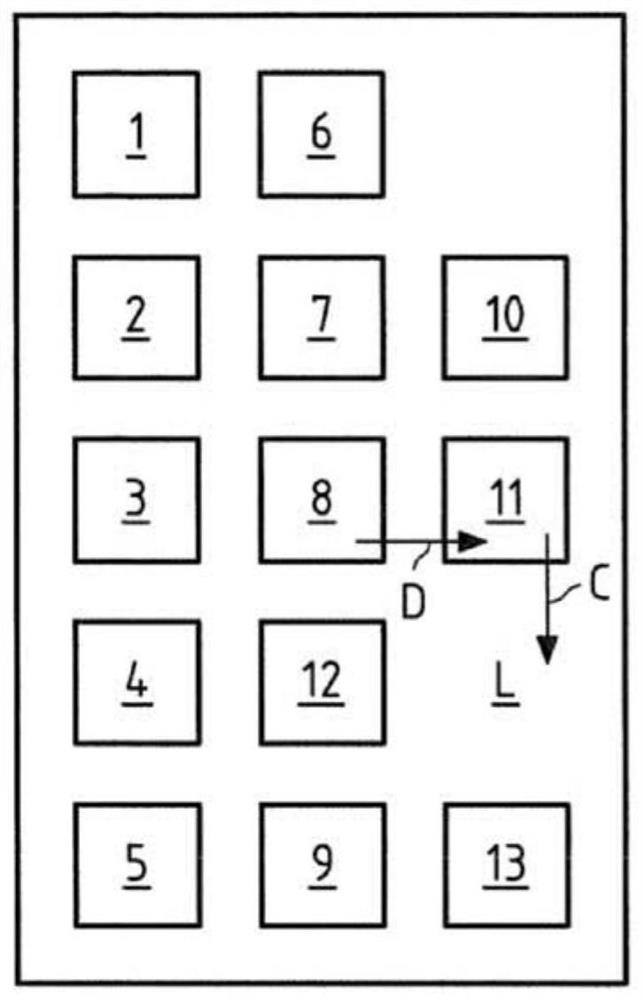 Delivery vehicle and method for delivering consignments to various locations along a delivery route