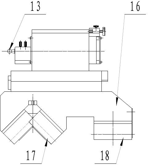 Dynamic measuring device for worm helix error and pitch error
