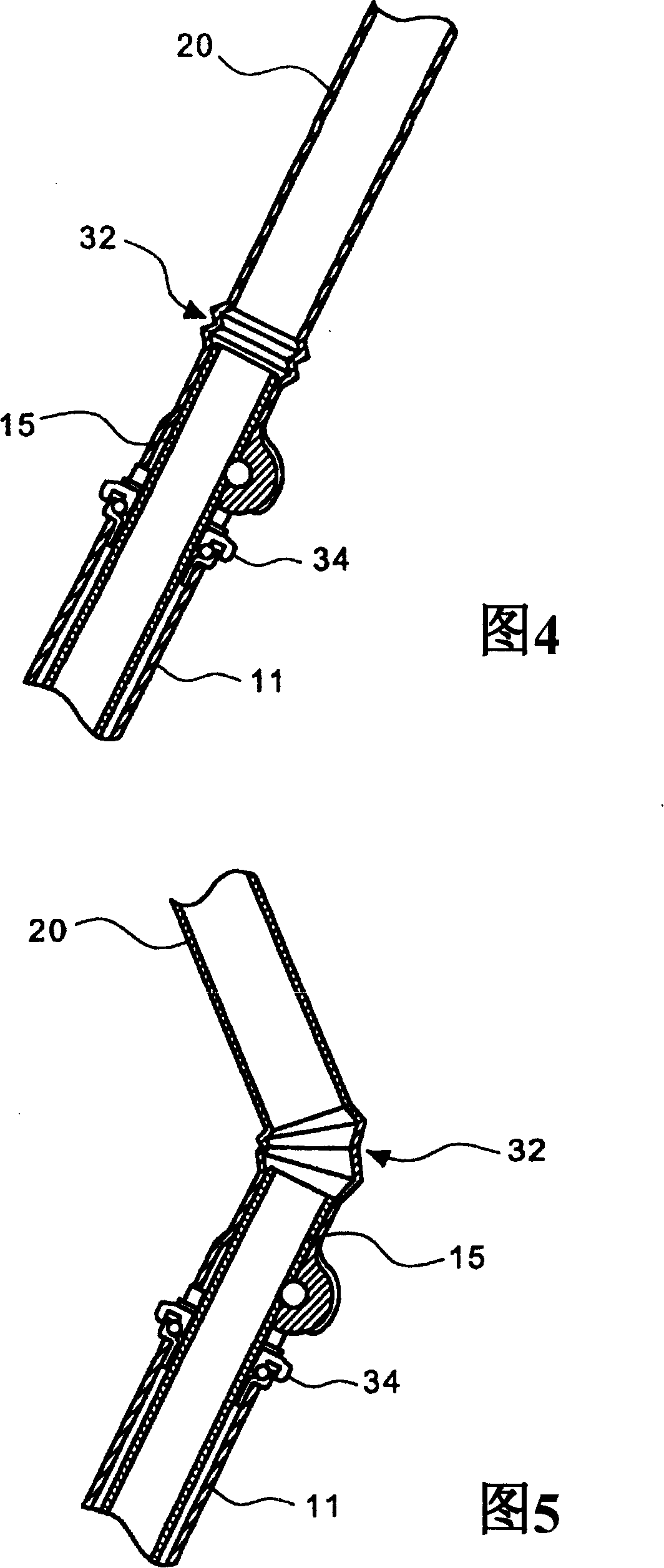 Passenger restraining device of bicycle