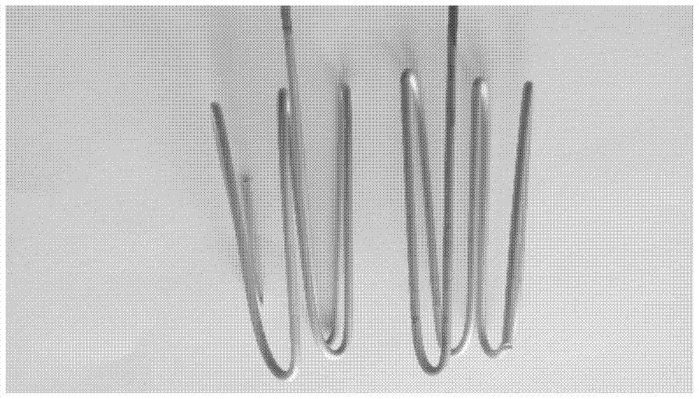 A kind of cyanide-free electroplating brass plating solution containing ionic liquid additive and its application method