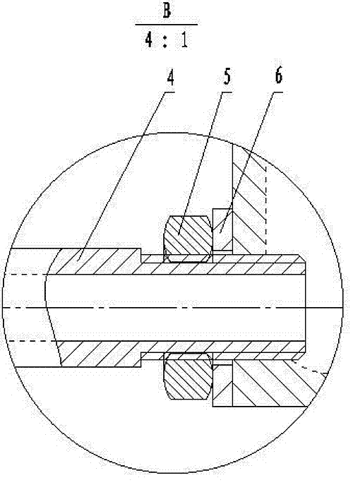 Closed type sliding following oil receiving device applied to oil return of hydrostatic guideway