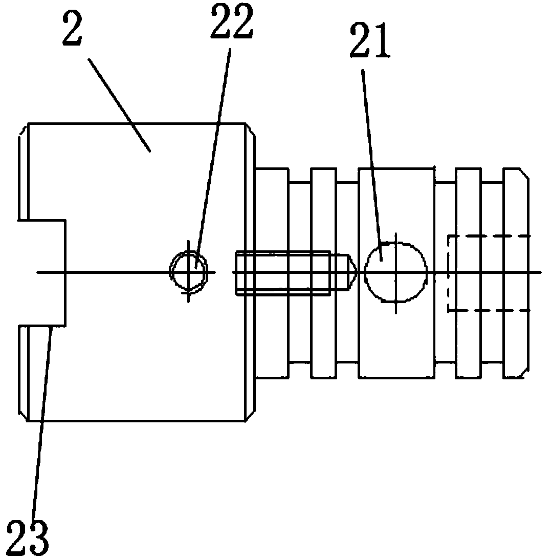 Shaft radial floating tapping mechanism