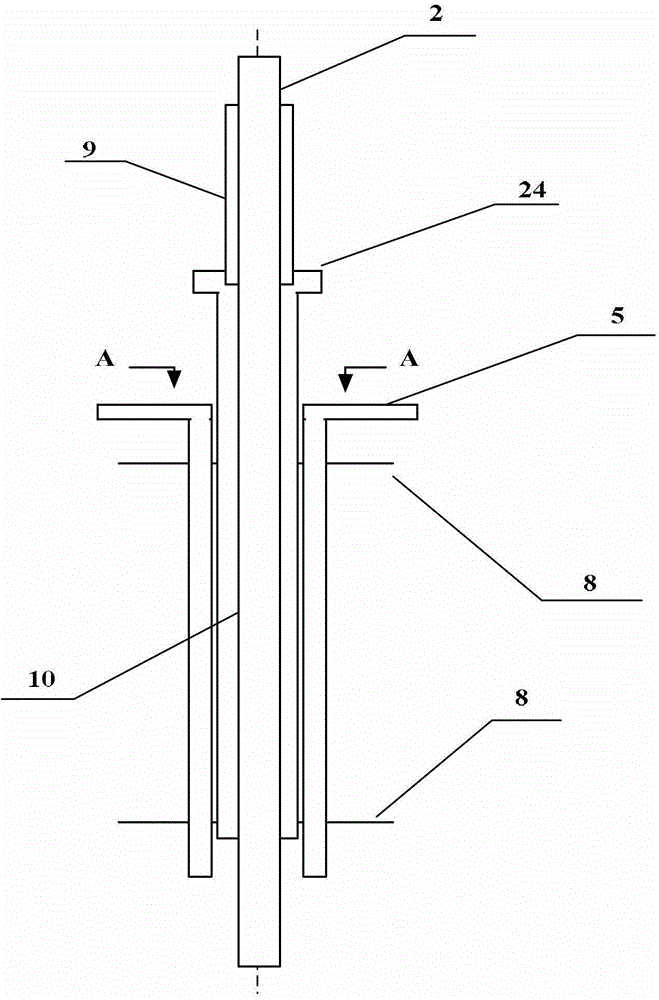 Column type extraction device for pipe bundle multi-channel phase-dispersing and extraction method thereof