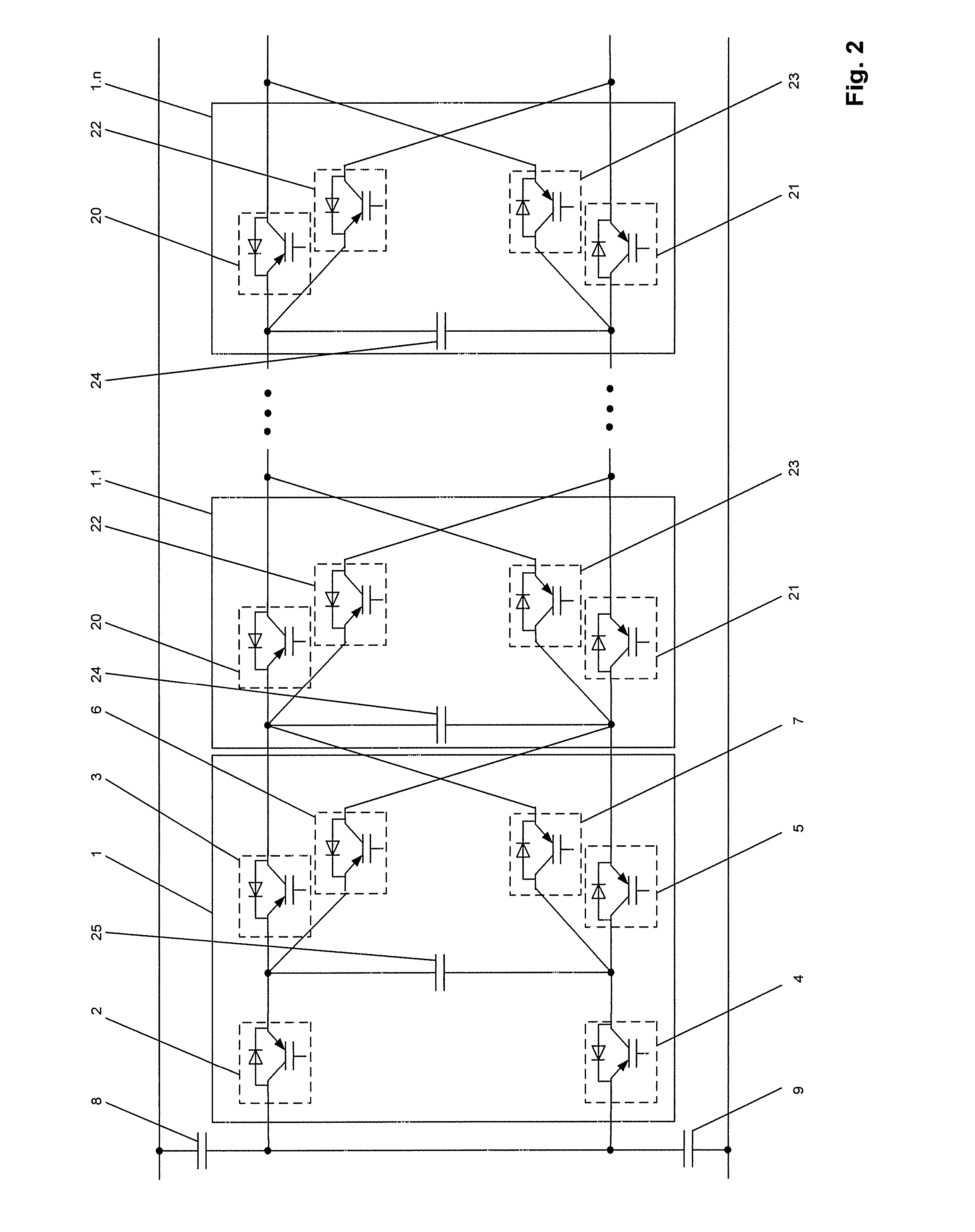 Switch gear cell and converter circuit for switching a multiplicity of voltage levels with a switchgear cell such as this