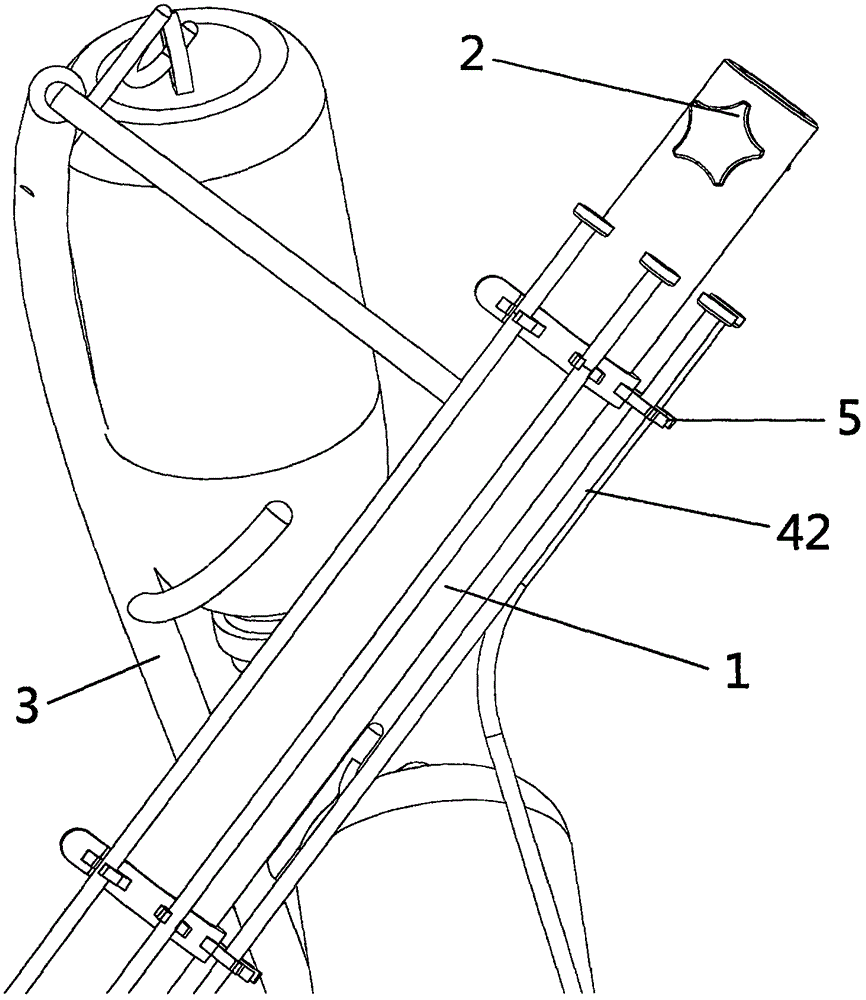 Novel multi-bottle series-connection infusion combination device