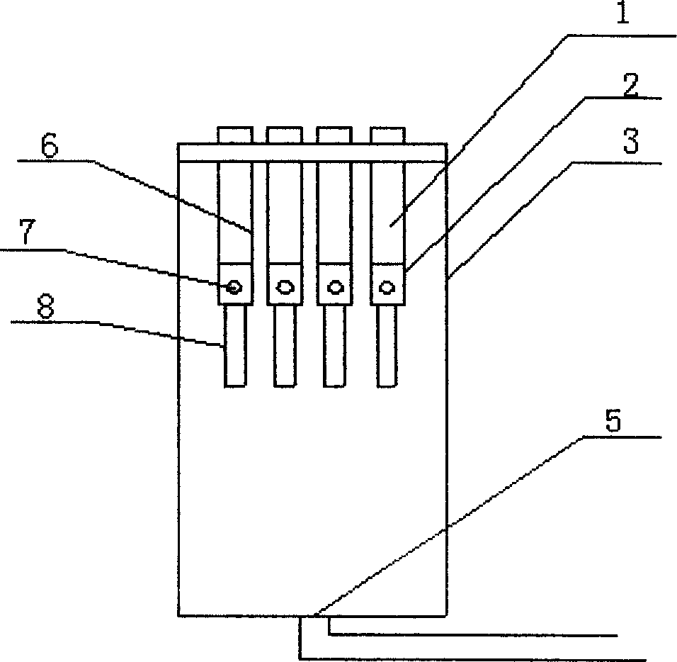 Uniform phase distribution device in liquid contained multiphase fluidized system