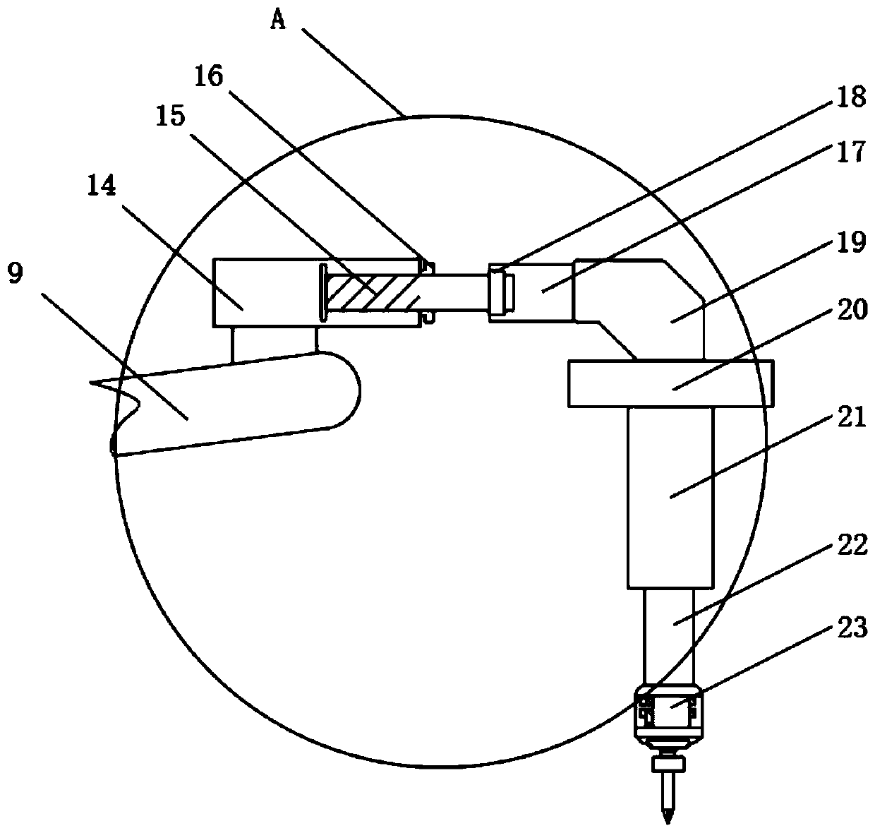 A chain automatic feeding and punching device
