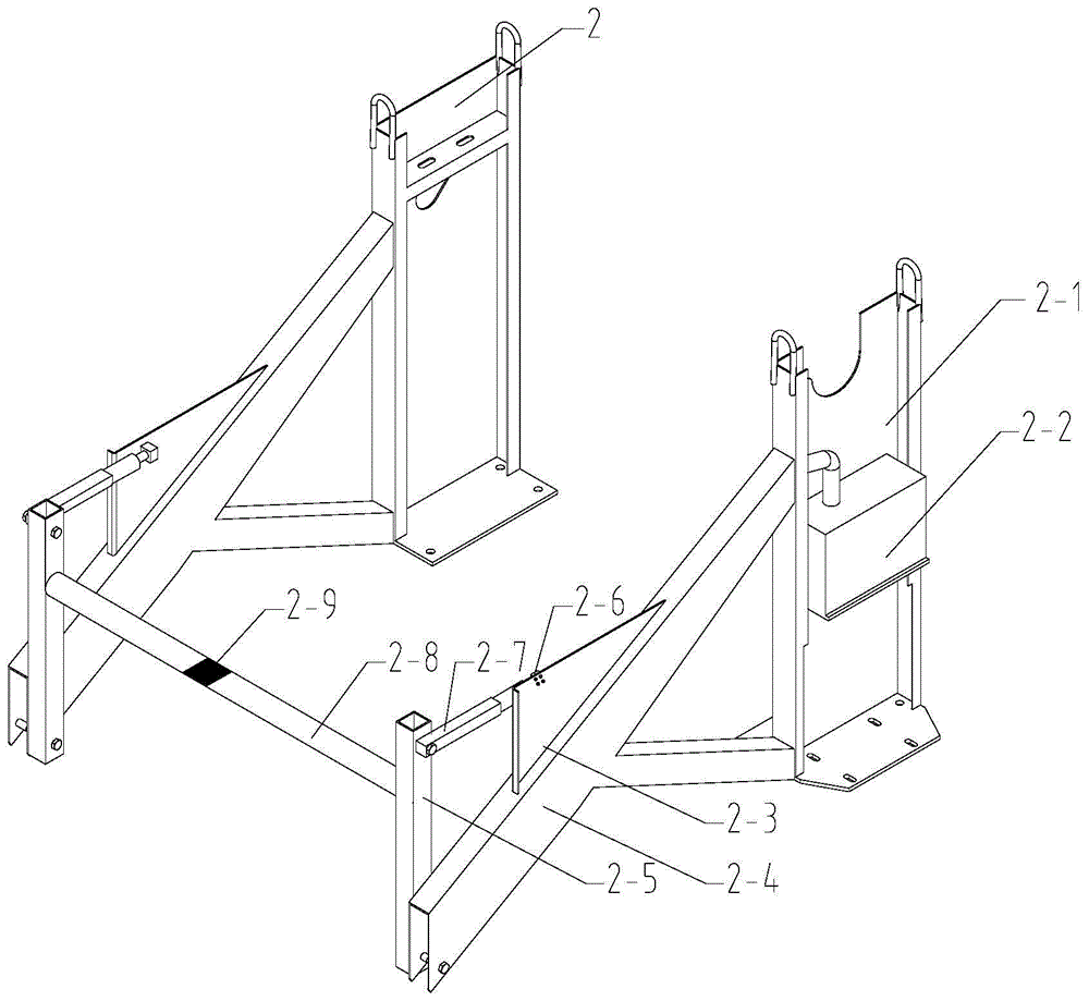 A self-locking device for the suspension of the nozzle car