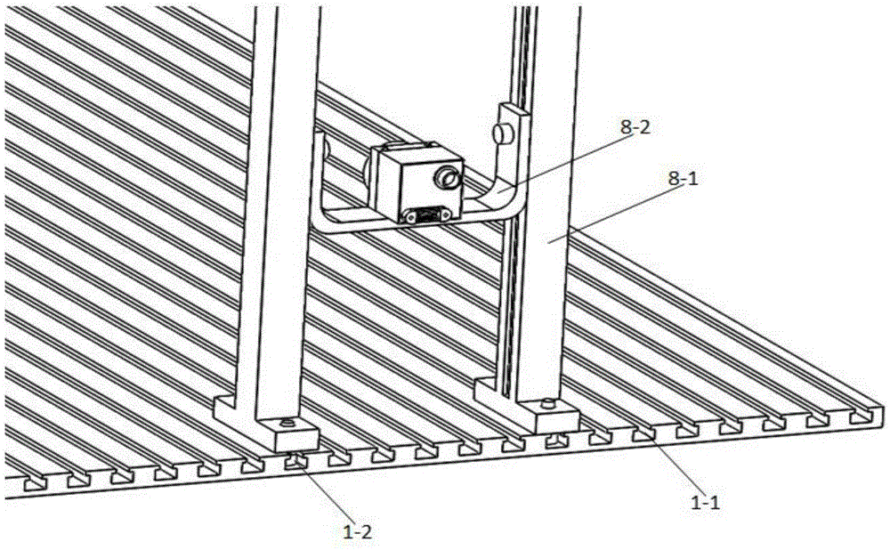 Machine vision-based online detection device of sizes of small-type and mini-type shaft parts