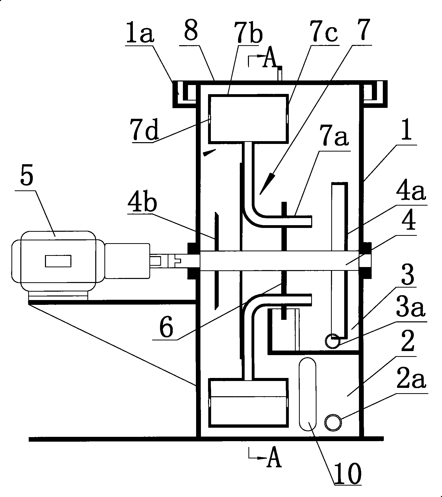 Turntable type continuous liquid charging device