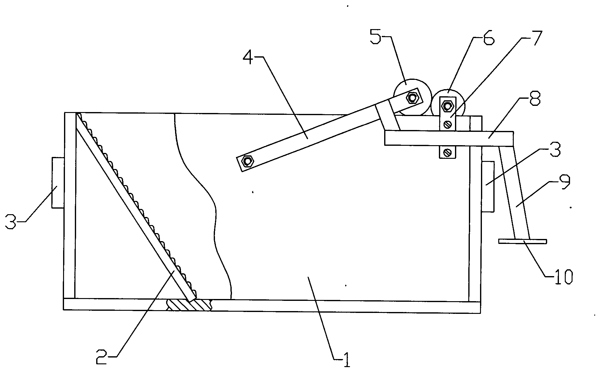 Mop dehydrating device