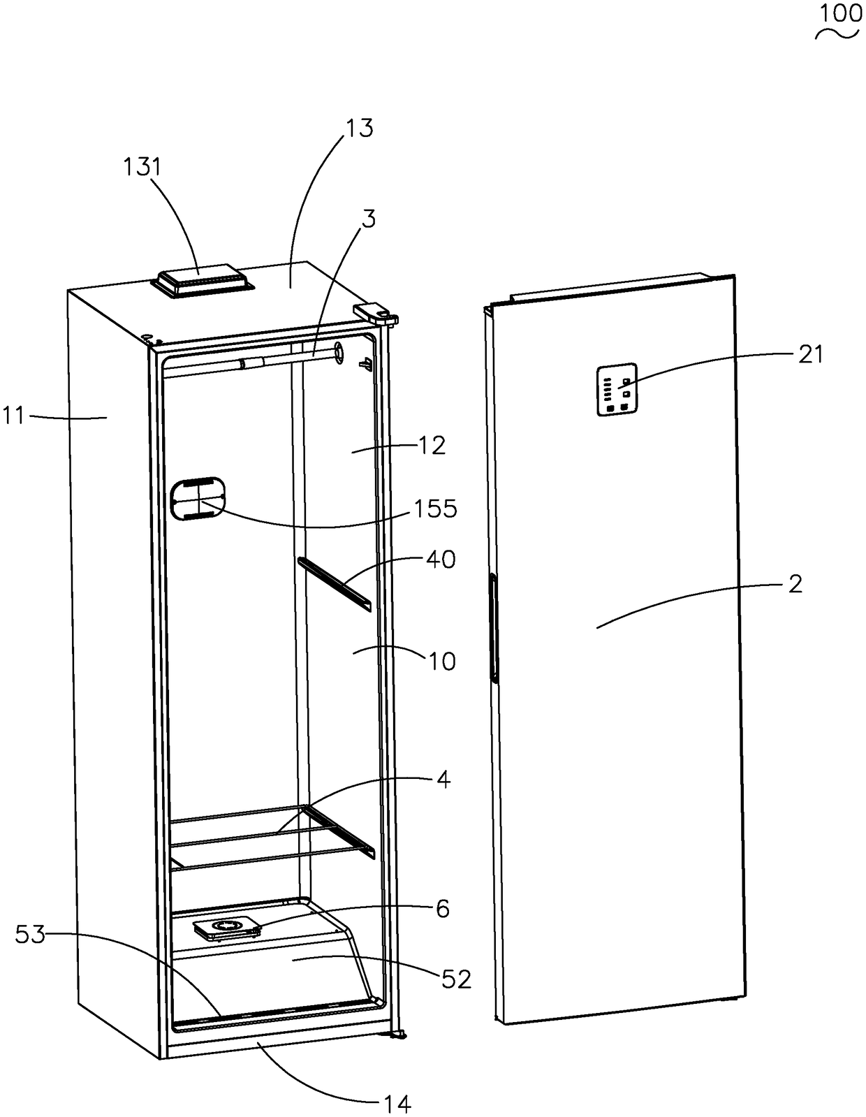 Intelligent wardrobe with water collecting and discharging functions