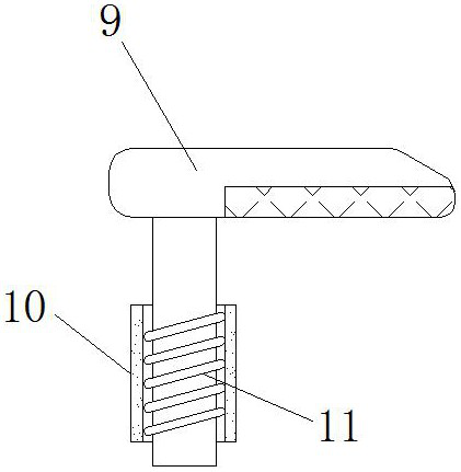 A mechanical take-out device for terminals of hardware accessories