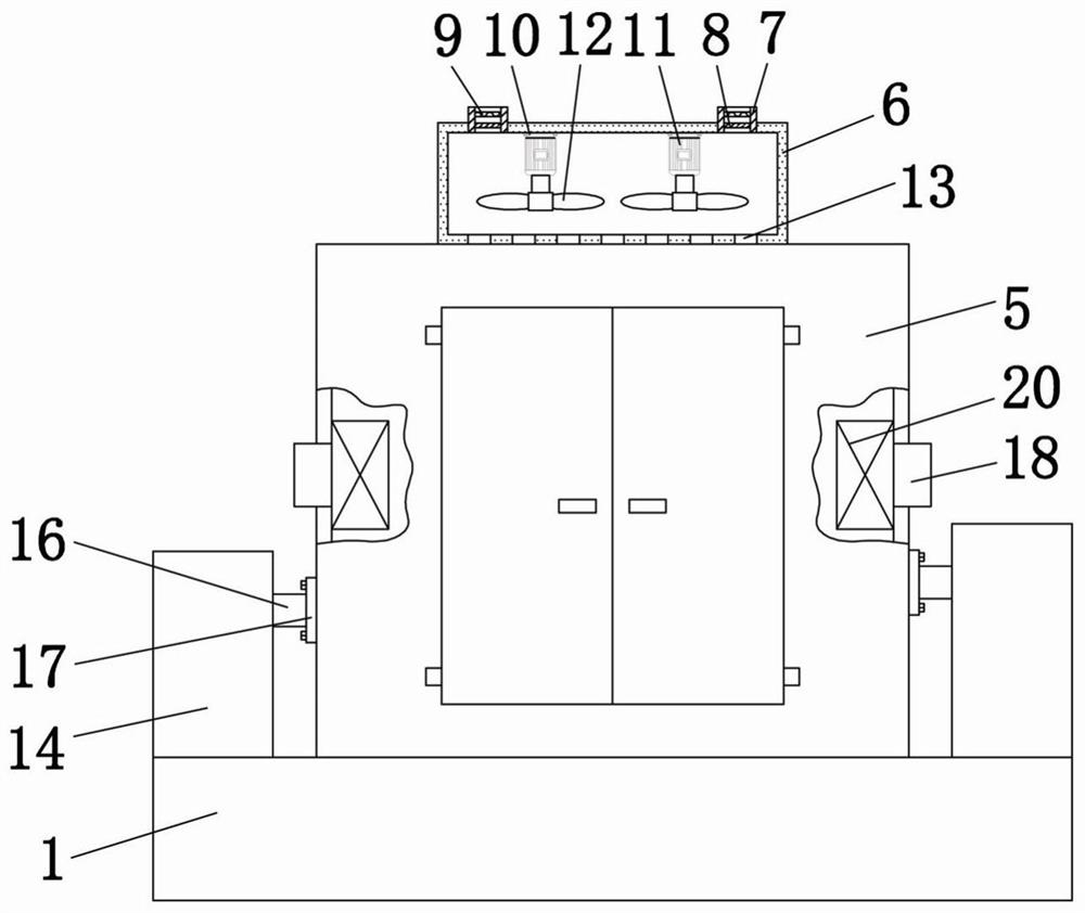 Low-voltage power distribution cabinet with protection structure