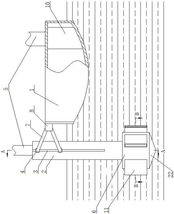 Hydraulic engineering desilting device with lifting function