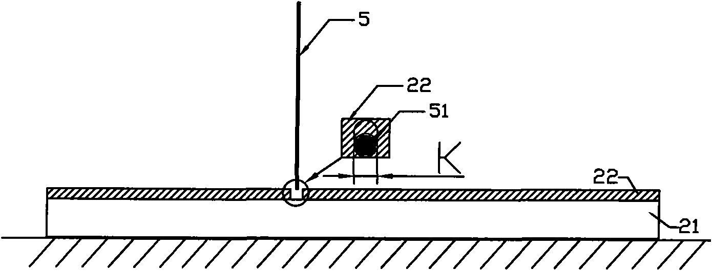 Large size conductive substrate thick circuit write-through device and write-through technology thereof