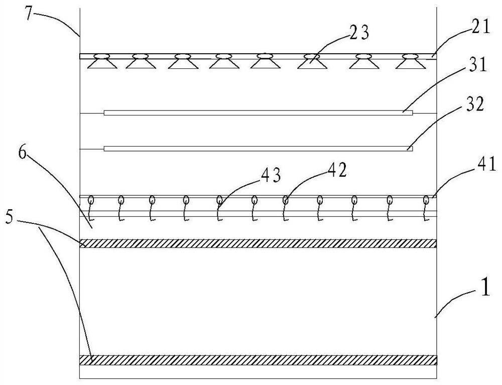 A device for repairing heavy metal polluted soil and its repairing method