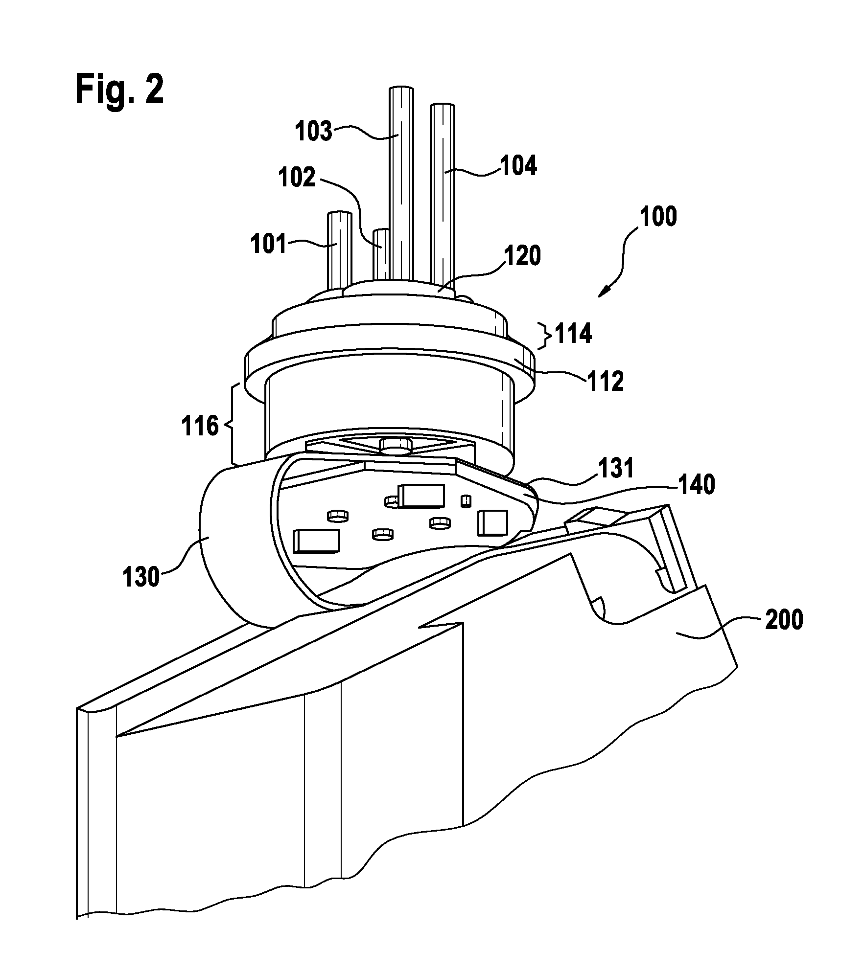 Filtering assembly and a feedthrough assembly