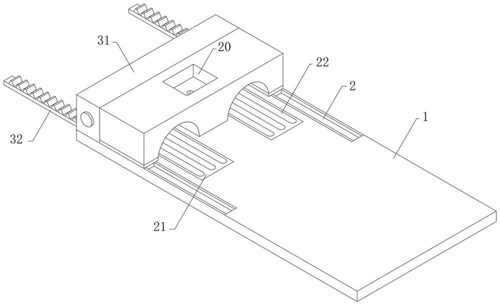 Multidirectional leg massage device and using method thereof