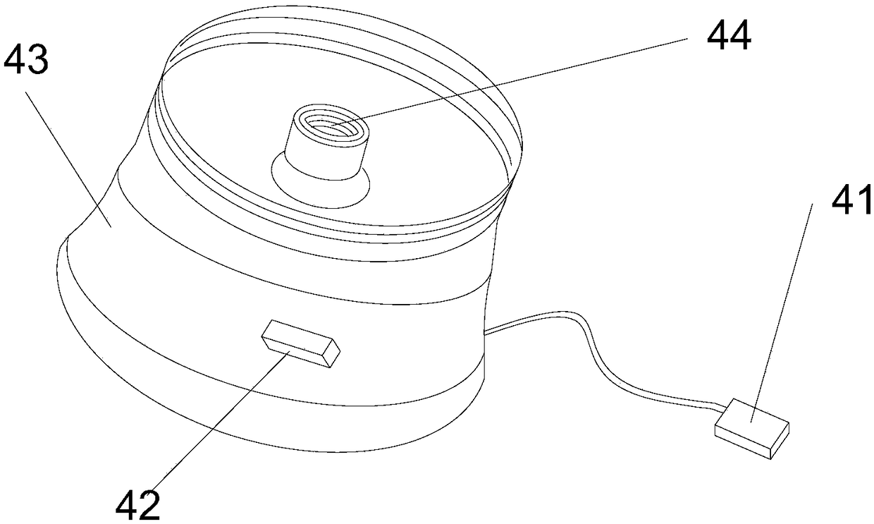 A portable electric heating insulation cup