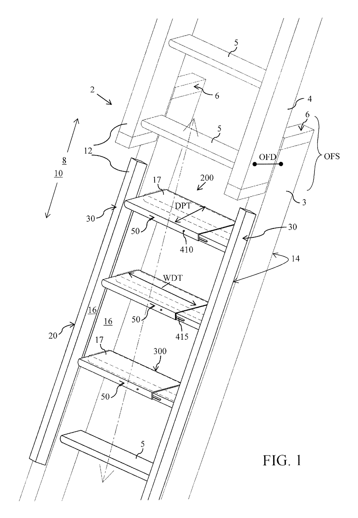 Step adaptor for transitioning between sections of an extension ladder
