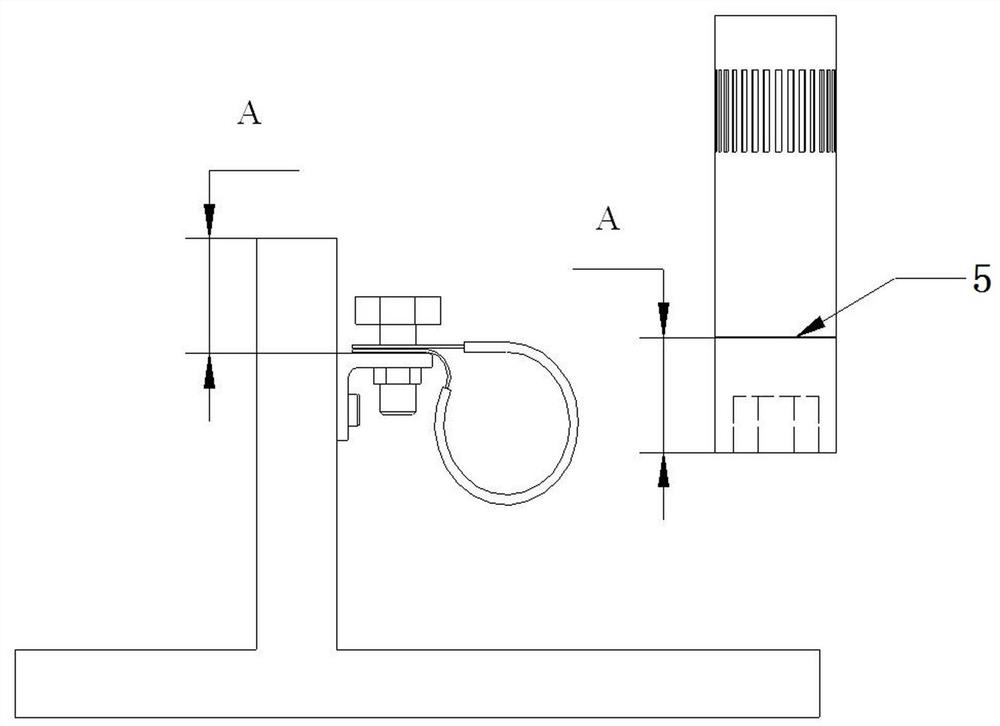 A special tool for disassembling clamps in a narrow space and a processing method thereof