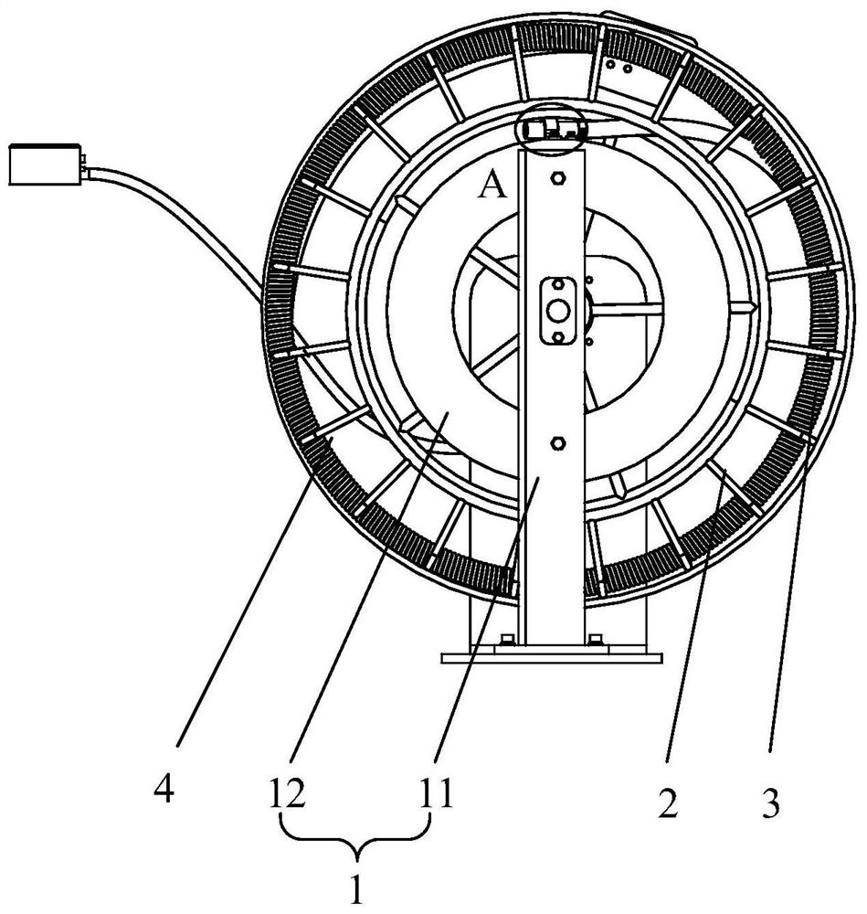Cable rotating device