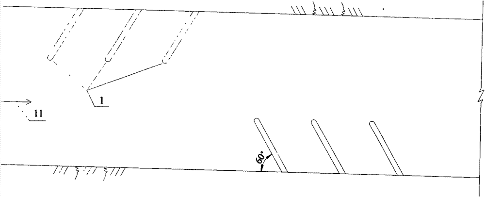 Combined type water-purifying spur dike group system for heavily polluted rivers