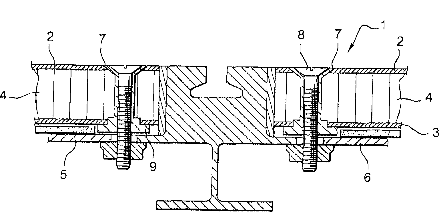 Device for fixing a lightweight panel on a support