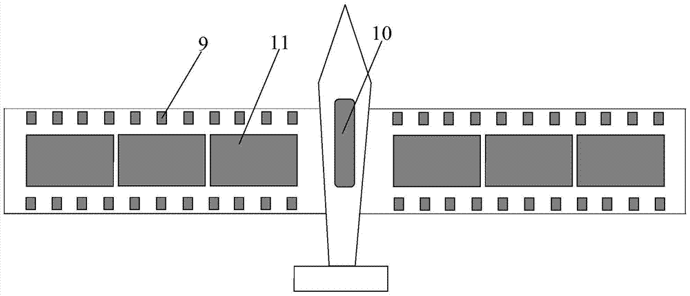 Distributed Lightweight Shaped Antenna for Communication in Motion