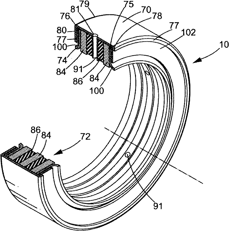Magnetic fluid sealing device