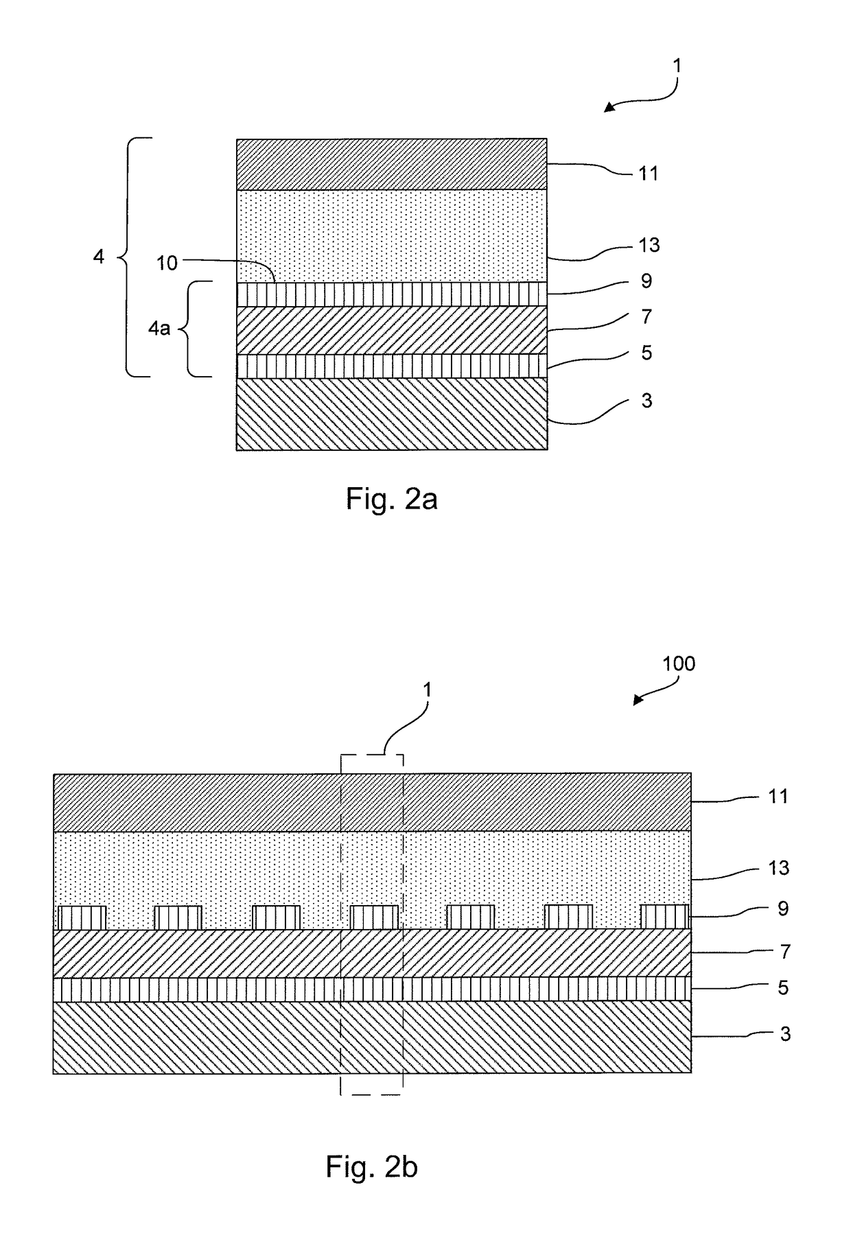 Short circuit reduction in an electronic component comprising a stack of layers arranged on a flexible substrate