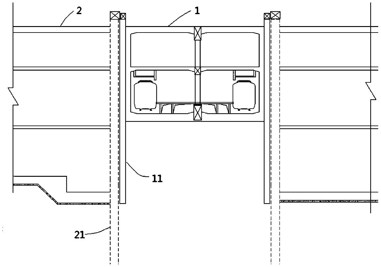 Downwards-penetrating metro support structure and manufacturing method thereof
