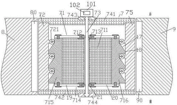 Covering device which is used for covering carriage moving gap and is convenient to maintain